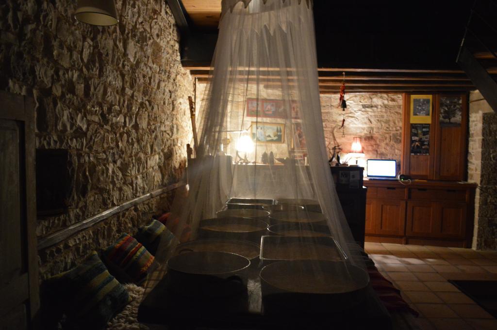 Anemi Hotel Kato Pedina Bagian luar foto